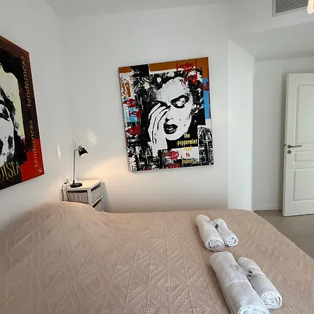 Superb For 4 Sea View & Terrace Private Parking * Antibes