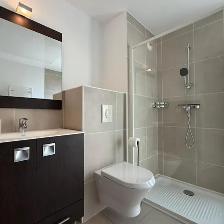 Superb For 4 Sea View & Terrace Private Parking Antibes