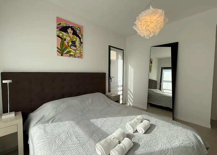 Superb For 4 Sea View & Terrace Private Parking Διαμέρισμα Αντίμπ